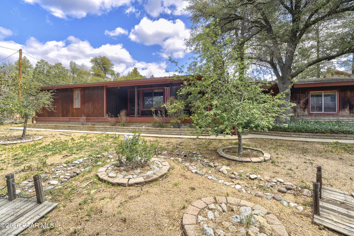 Property Photo:  1506 W Sylvan Drive  AZ 86305 