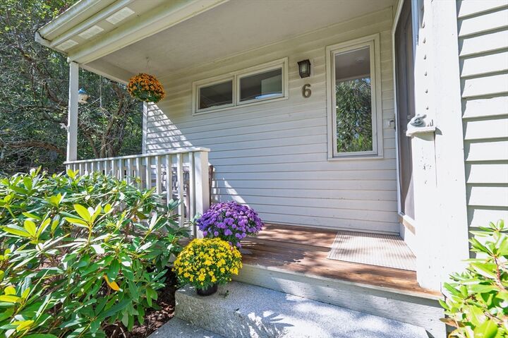 Property Photo:  6 Ledgestone Dr  MA 01748 