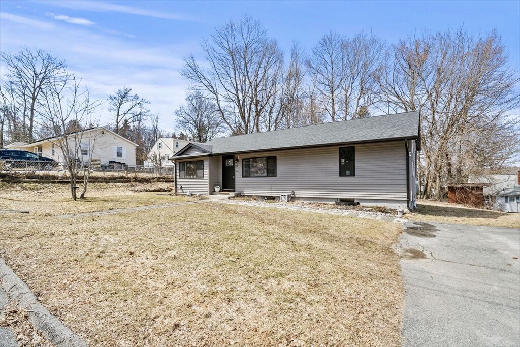 Property Photo:  5 Wellesley Ave  MA 01605 