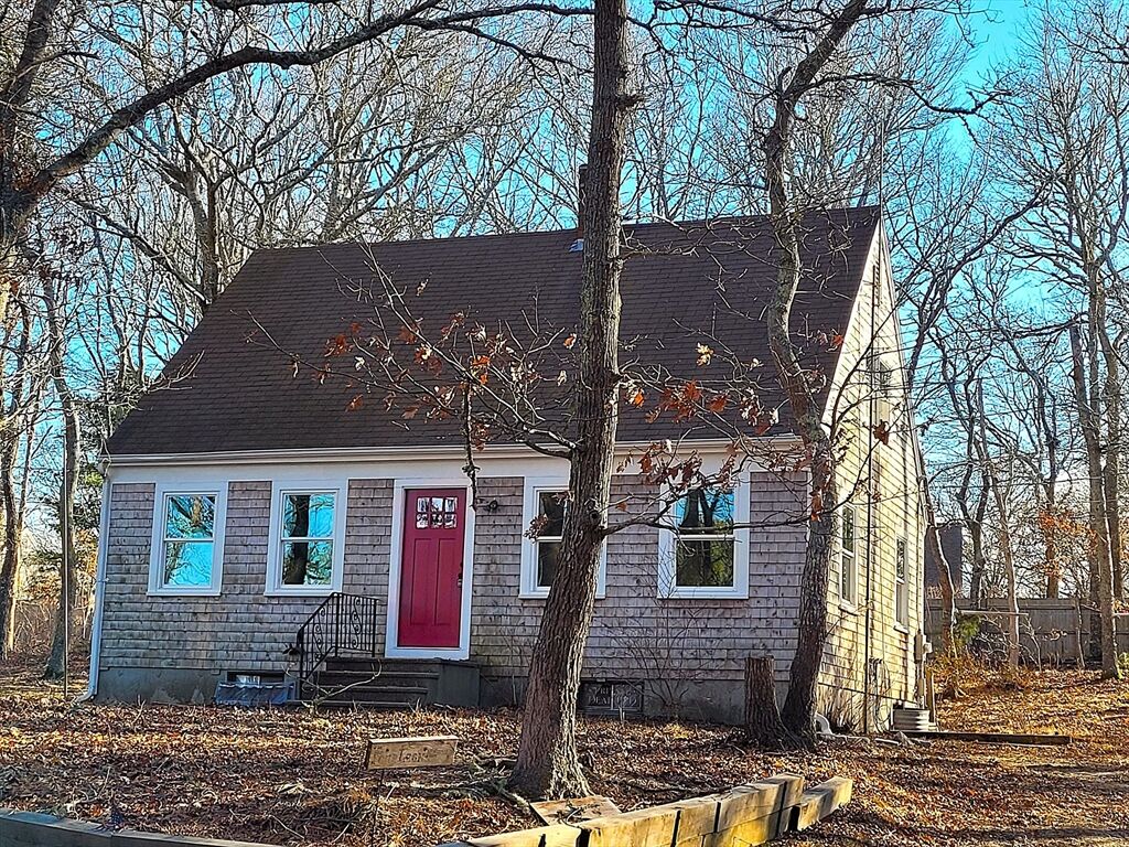 Property Photo:  14 South Yarmouth Rd  MA 02638 