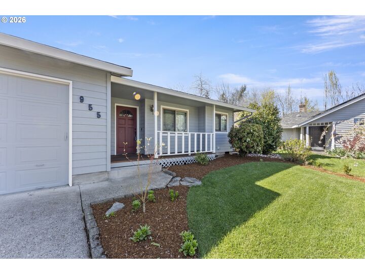 Property Photo:  955 Wildflower St NE  OR 97301 