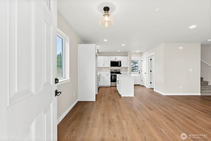 Property Photo: 3111 3113 E Camellia Way WA 98366