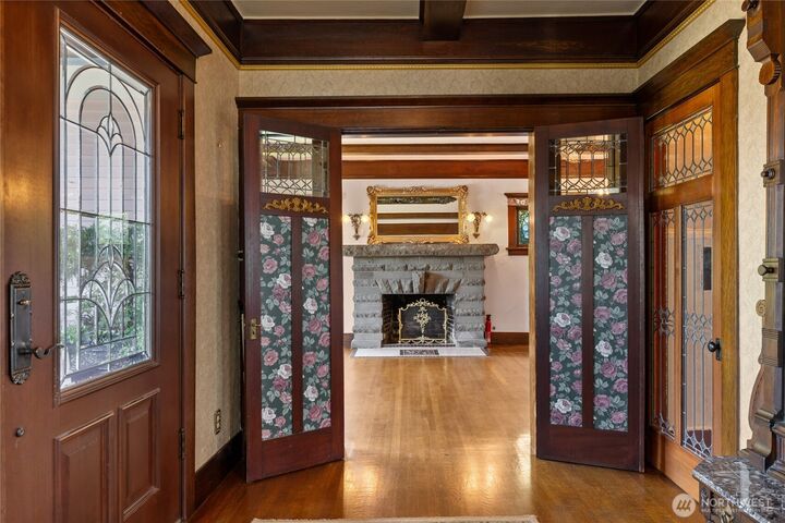 Property Photo: 720 N Sheridan Avenue WA 98403