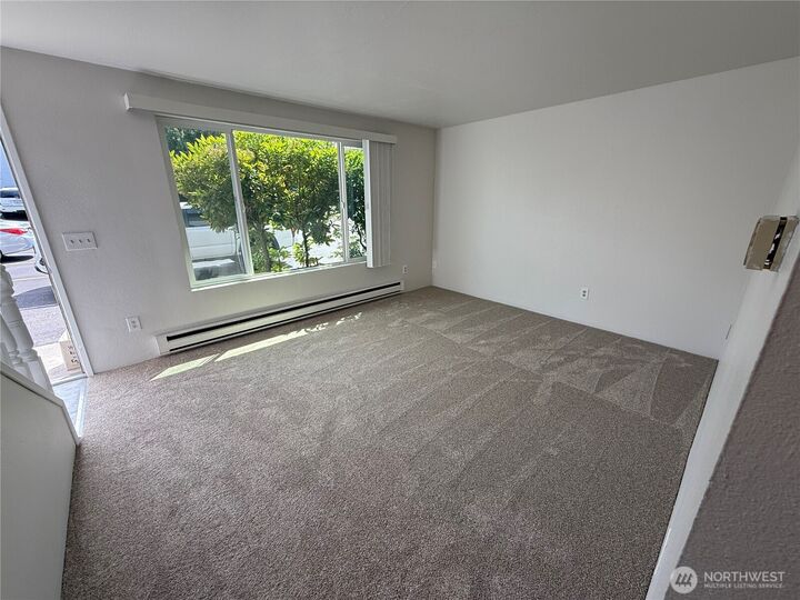 Property Photo:  1017  Ttereve Drive 3  WA 98203 
