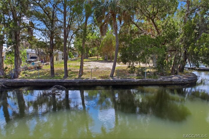 Property Photo:  1941 NW 16th Street  FL 34428 