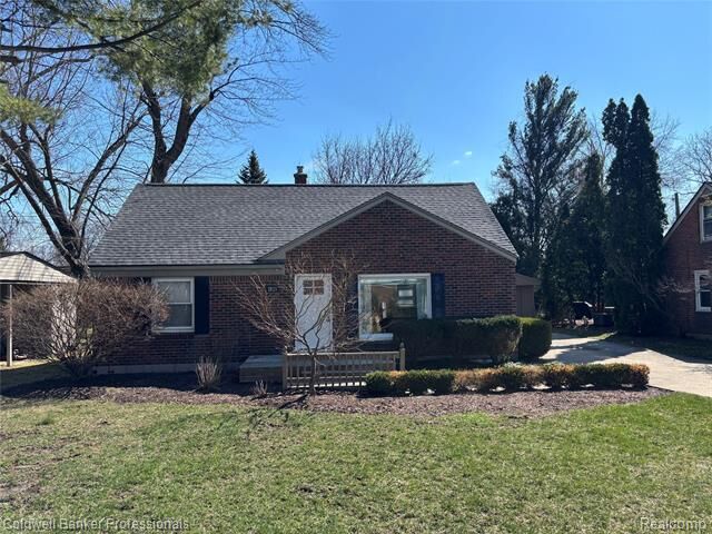 Property Photo: 1921 Beverly Street MI 48320