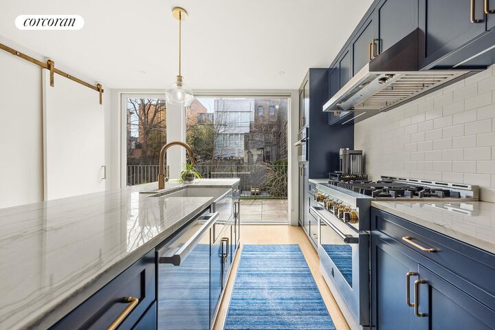 Property Photo:  502 President Street  NY 11215 
