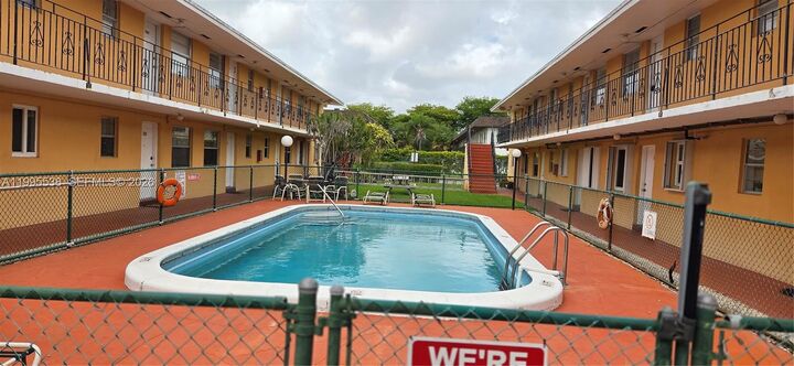 Property Photo:  3800 SW 102nd Ave 108  FL 33165 