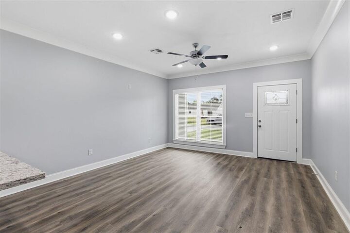 Property Photo:  311 S Lyles Street S  LA 70648 