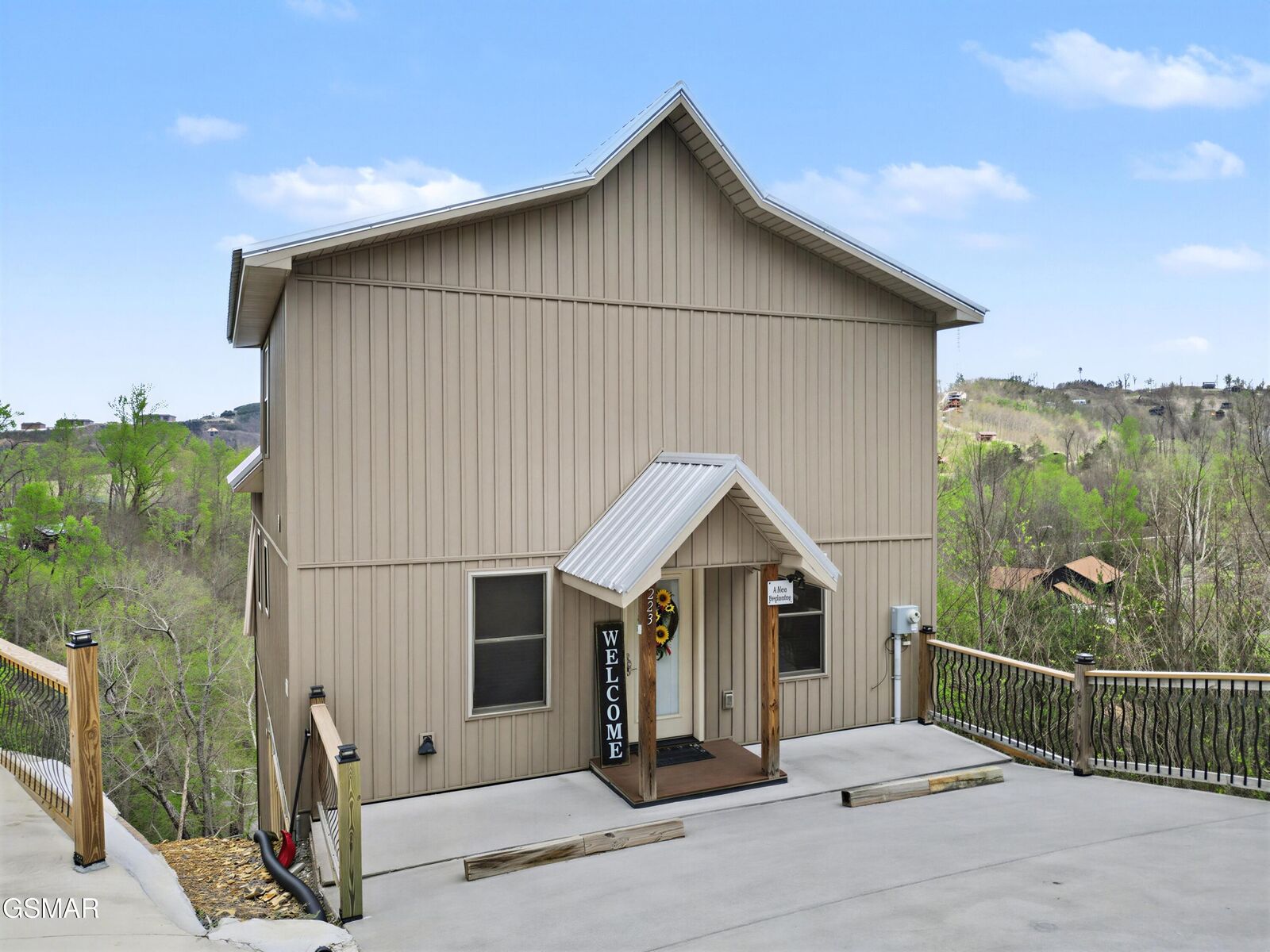 Property Photo:  223 Chimney Tops Way  TN 37738 