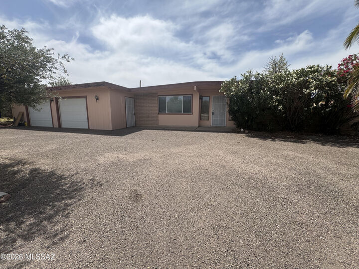Property Photo:  1301 N Camino Seco  AZ 85715 