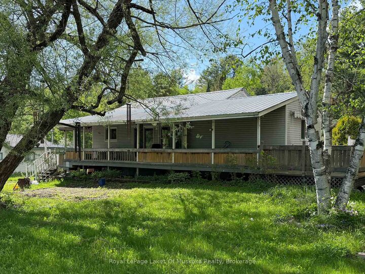 1071 Naismith Road — photo 1