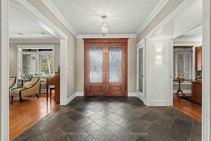 Property Photo: 62 Rebecca Crescent ON K1J 6B9