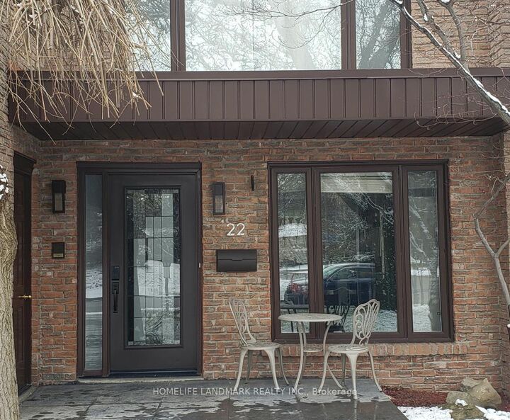 Property Photo:  22 Coreydale Court  ON M3H 4T2 
