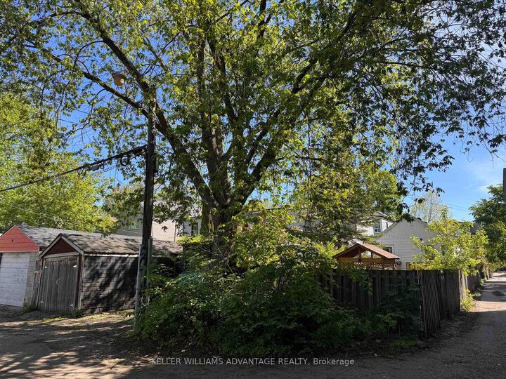 12R Hastings Avenue — photo 1
