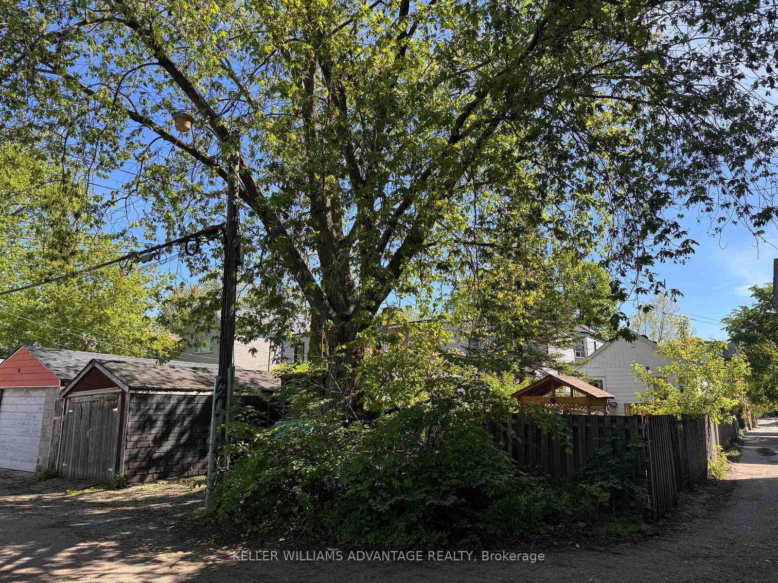 Property Photo:  12R Hastings Avenue  ON M4M 3C7 
