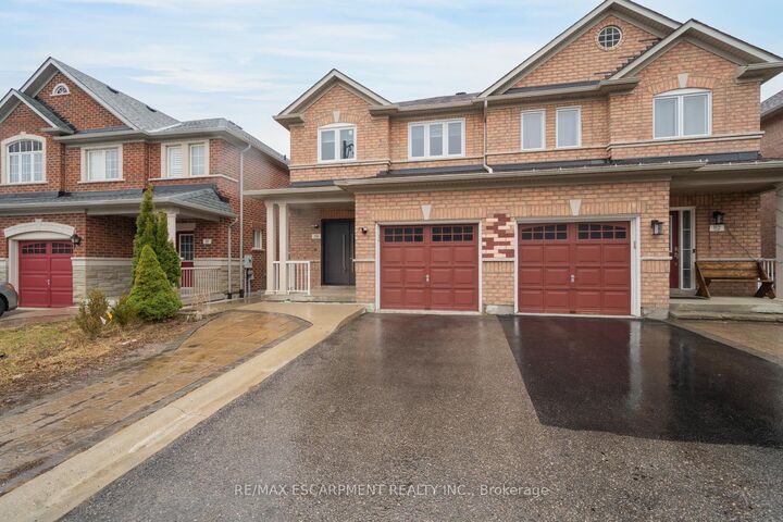 Property Photo: 84 Andriana Crescent ON L6B 0C8