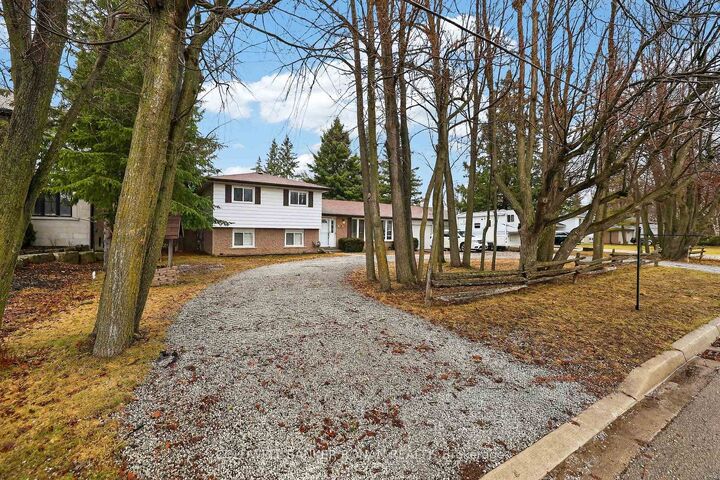 Property Photo: 56 Lakeland Crescent ON L4E 2Z9