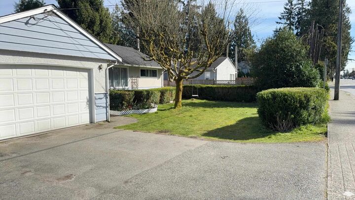 Property Photo: 11820 207 Street BC V2X 1X5