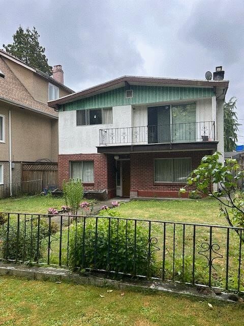 1320 E 11th Avenue — photo 1