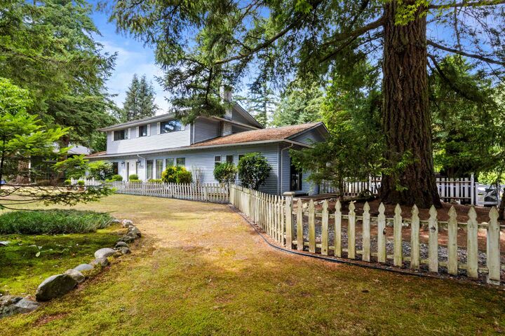 Property Photo: 17791 20 Avenue BC V3Z 9V2