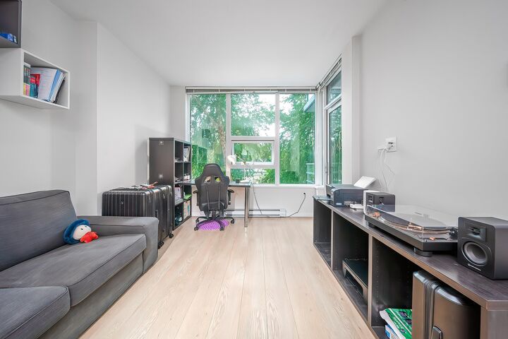 Property Photo: 530 Whiting Way 304 BC V3J 0J4