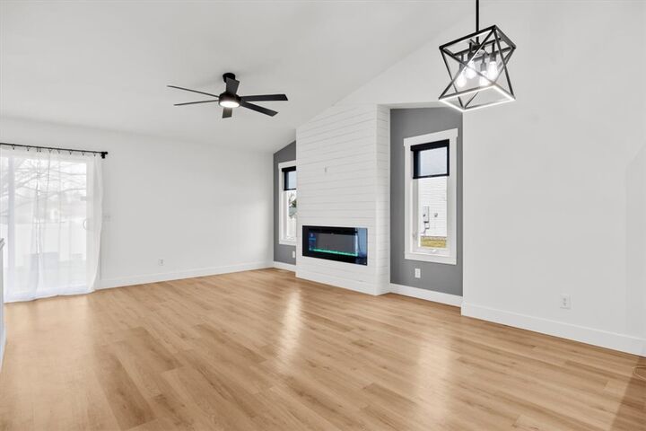 Property Photo: 1226 Cottonwood Boulevard 8 MT 59105