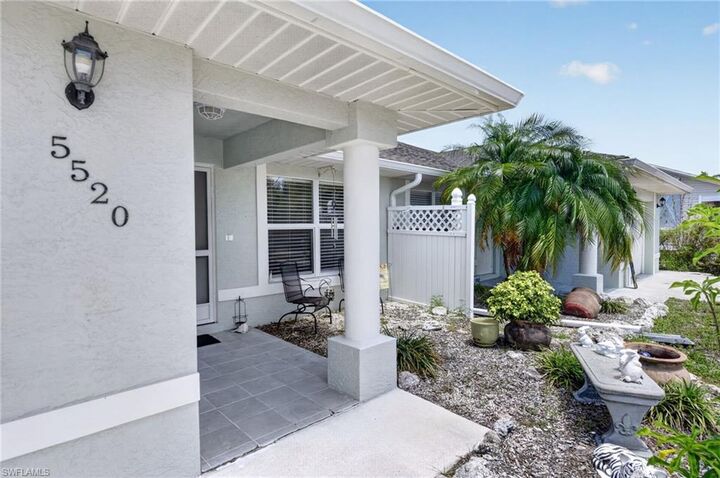 Property Photo: 5520 Phillips St FL 33922