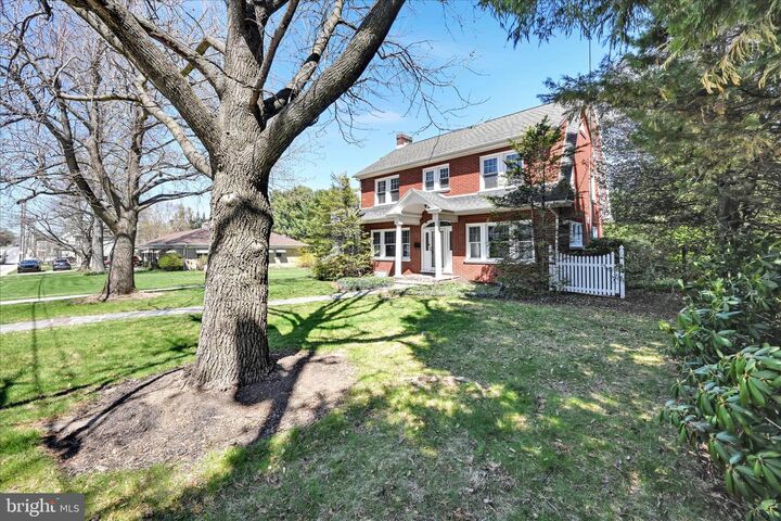 Property Photo:  715 S Main Street  PA 17356 