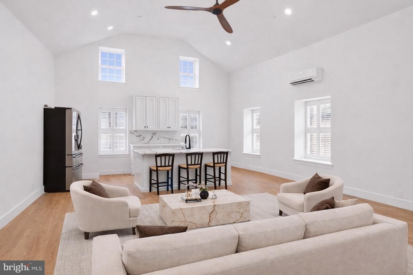 Property Photo:  18 W Mechanic 7  PA 18938 