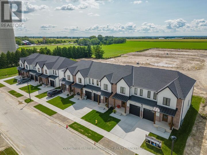 Photo de la propriété:  147 Scotts Drive 19  ON N0M 2J0 