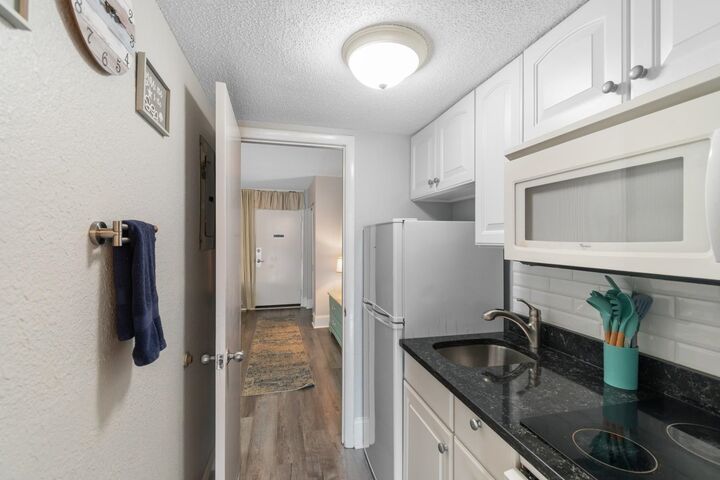 Property Photo:  210 75th Ave N 4011  SC 29572 