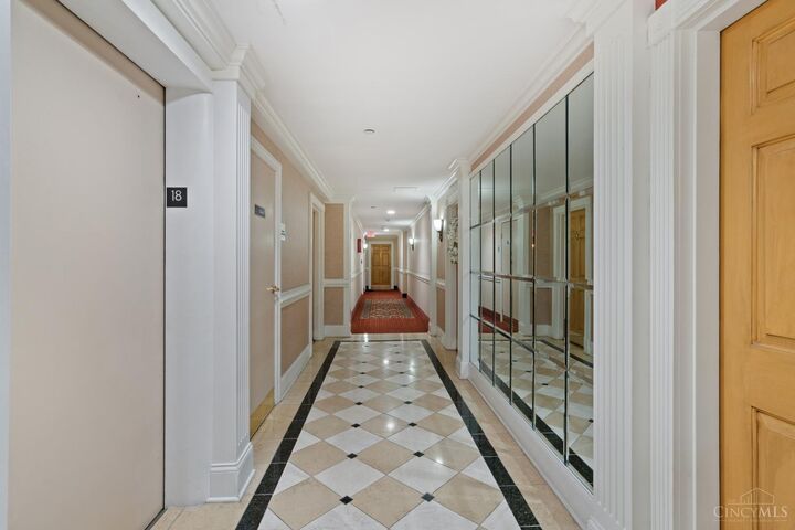 Property Photo: 2200 Victory Parkway OH 45206