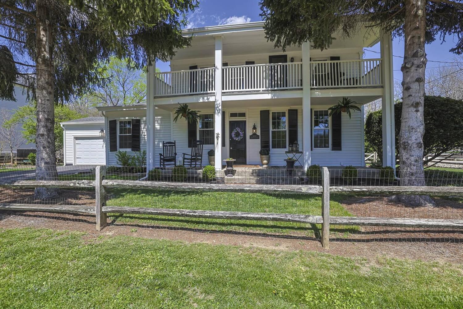 Property Photo: 4057 Walton Creek Road OH 45227