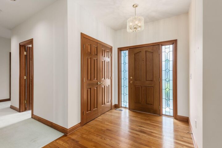 Property Photo:  824 Katherines Ridge Lane  OH 43235 