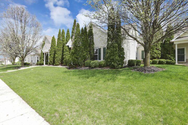 Property Photo:  6074 New Albany W Road  OH 43054 