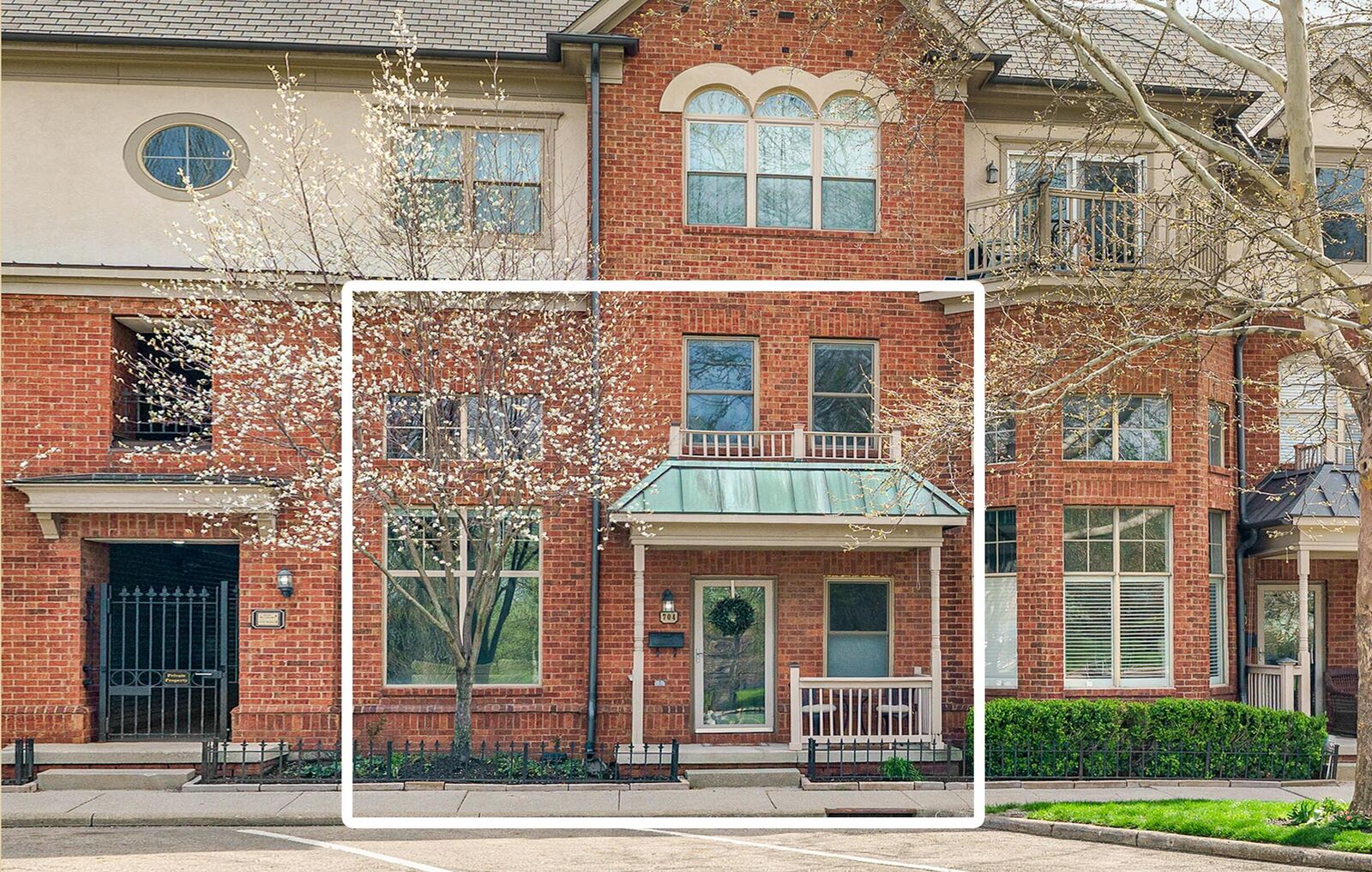 Property Photo:  704 Park Street  OH 43215 