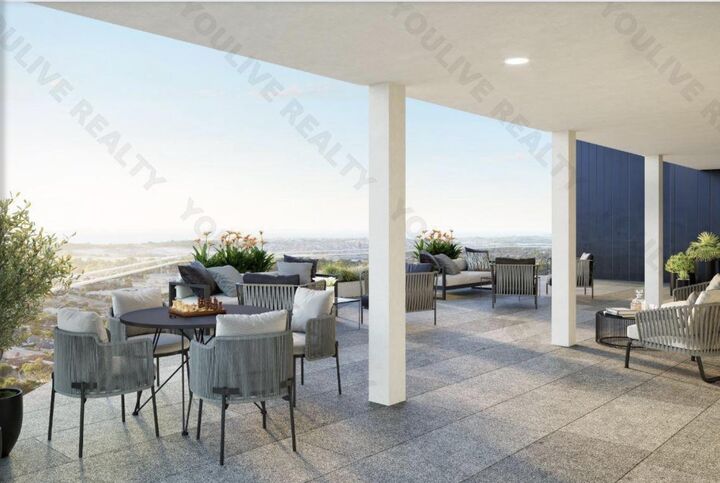 Property Photo:  6285 King George Boulevard 405  BC V3X 0L3 