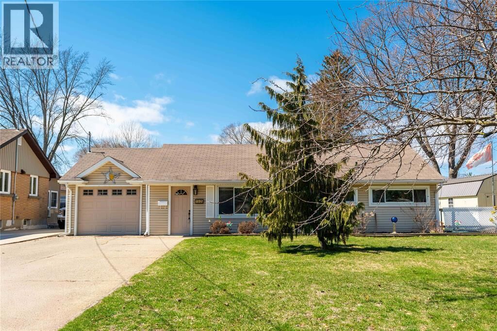 Property Photo: 1505 Mallah Drive ON N7V 3R4