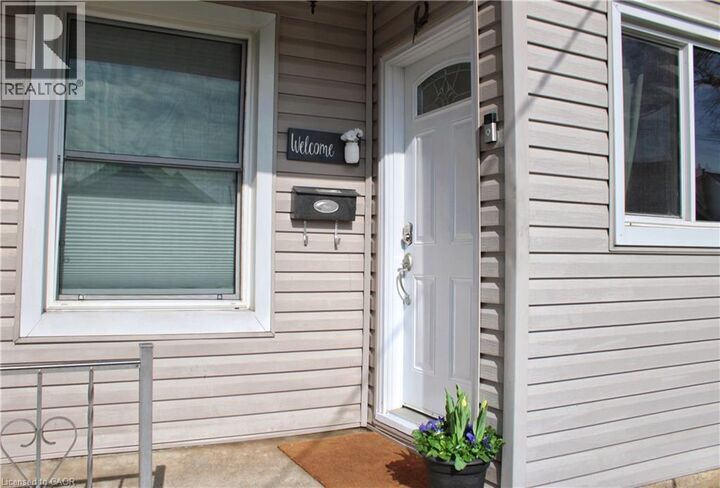 Property Photo:  157 Tragina Avenue North  ON L8H 5C7 