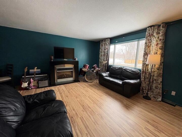 Photo de la propriété:  205 River Street  MB R0L 1K0 