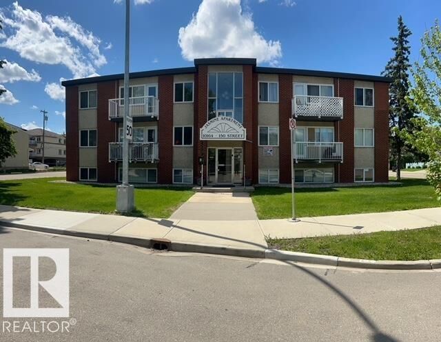 Property Photo: 10164 150 Street NW 4 AB T5P 1P1