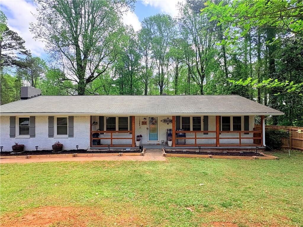 Property Photo:  768 Swan Lake Road  GA 30281 