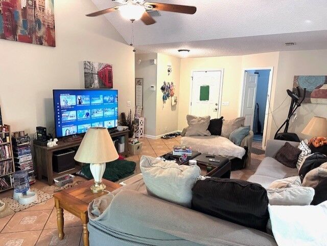 Property Photo:  342 Brentwood Circle  GA 31523 