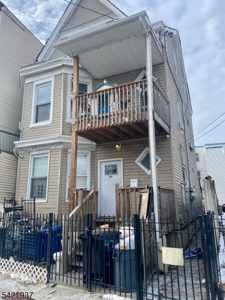 Property Photo: 426 E 18th St NJ 07524