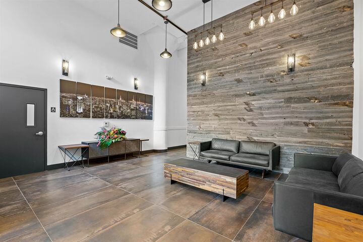 Property Photo:  170 Lafayette St 4H  NJ 07304 