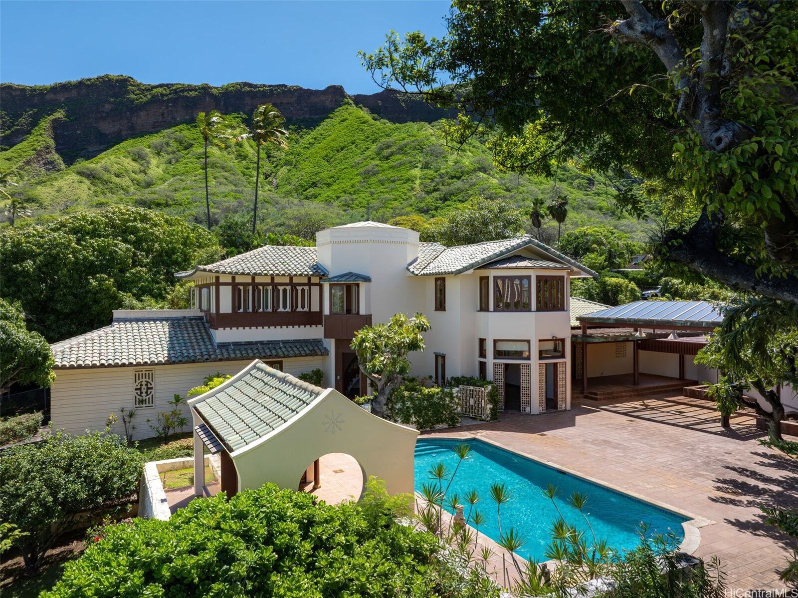 Property Photo:  3073 Noela Drive  HI 96815 