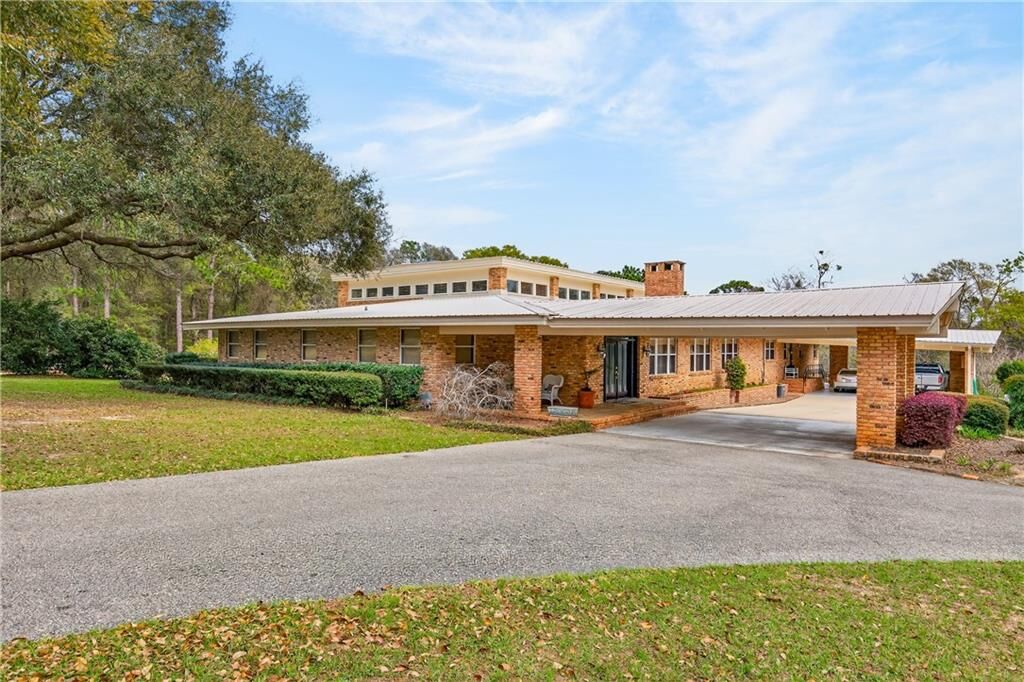 Property Photo:  3175 Dawes Lake Road E  AL 36619 