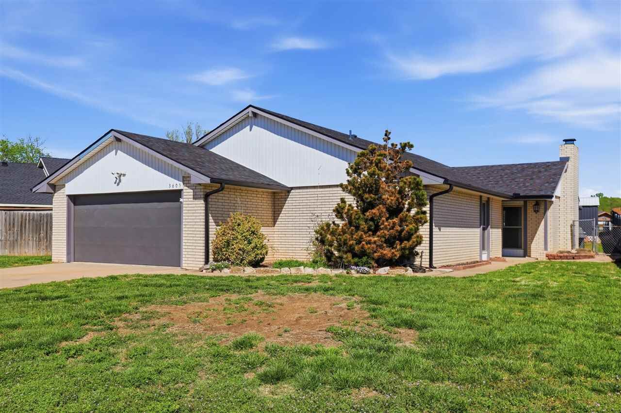 Property Photo:  3605 Goldenrod Ave  OK 74604 