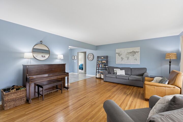 Property Photo: 8101 32nd Avenue N MN 55427